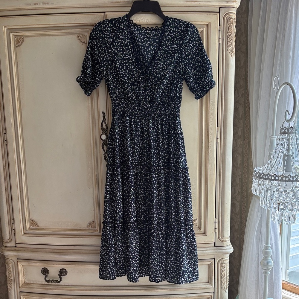Elegant Navy Floral Dress